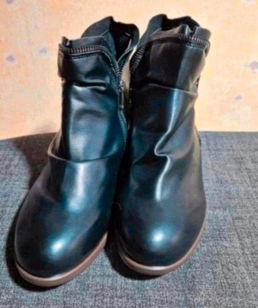 Nieuw PU leren enkellaarsje maat 38. Binnenzool 24.5 cm, Zwart, Lage of Enkellaarzen, Nieuw, Ophalen of Verzenden