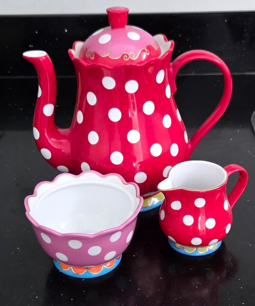 Olily theepot, melkkannetje en suikerpotje (zonder deksel), Gebruikt, Keramiek, Overige typen, Ophalen of Verzenden