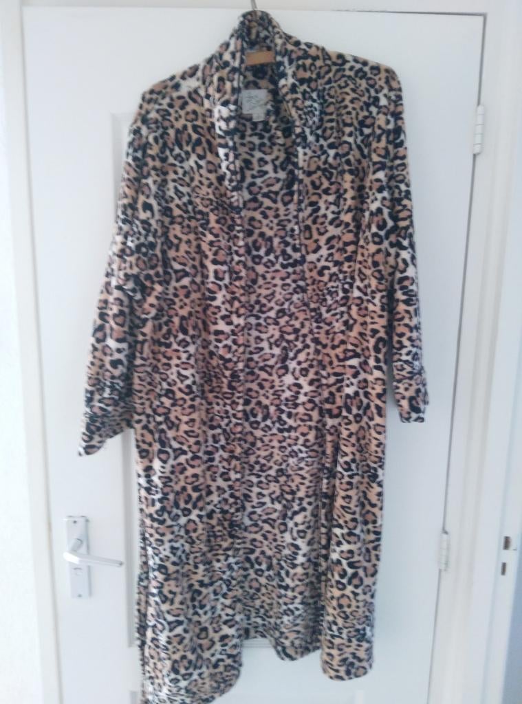 Badjas panterprint zgan mt s, Kleding | Dames, Overige Dameskleding, Ophalen of Verzenden, Zo goed als nieuw