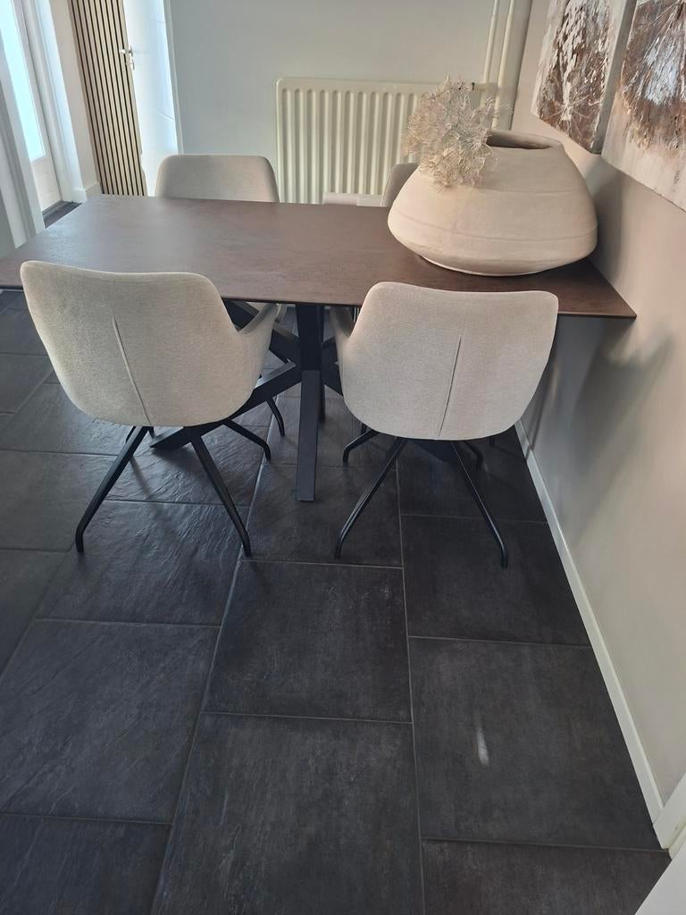 Eettafel 90x160 keramiek blad 4 beige stoelen goede staat, Ophalen