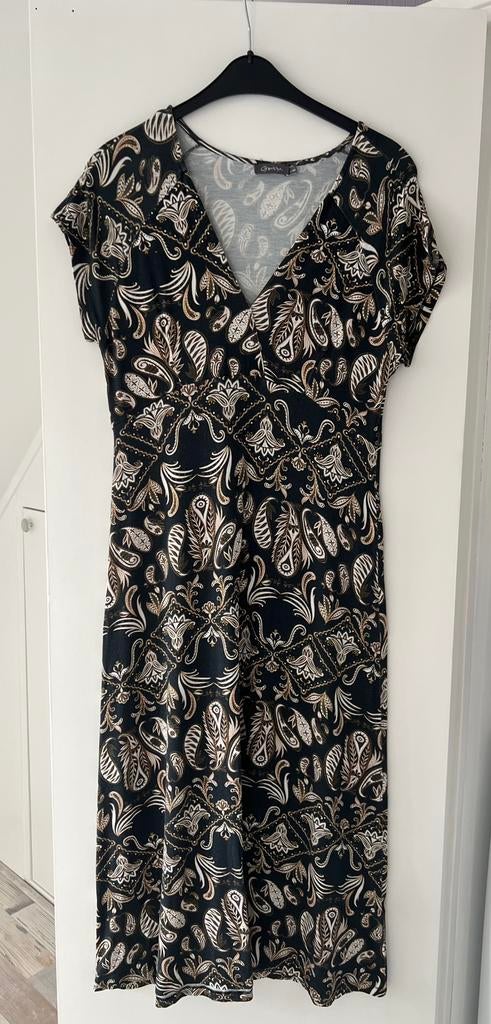 Lange jurk, V-hals en bruinzwarte print, Geisha, maat L/40, Kleding | Dames, Jurken, Ophalen of Verzenden, Gedragen, Overige kleuren