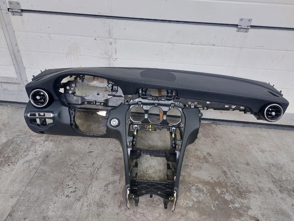 Mercedes c klasse w205 dachbord met airbag bj 2018, Auto-onderdelen, Ophalen