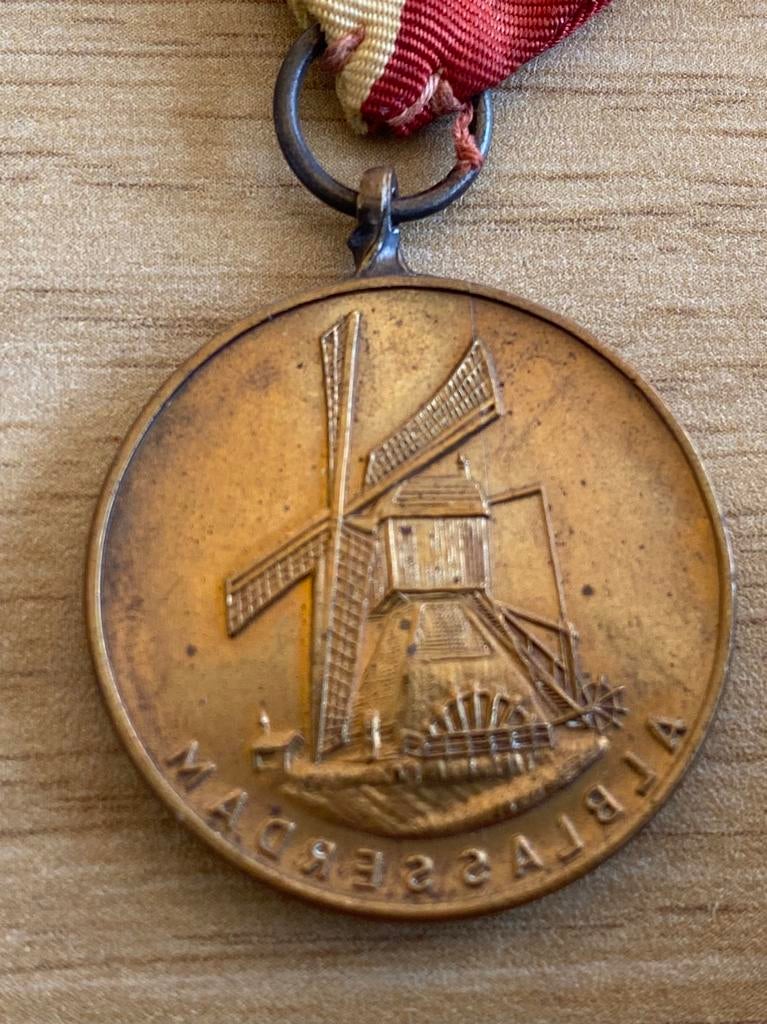 Medailles schaatsen Alblasserdam, Verzenden, Overige materialen