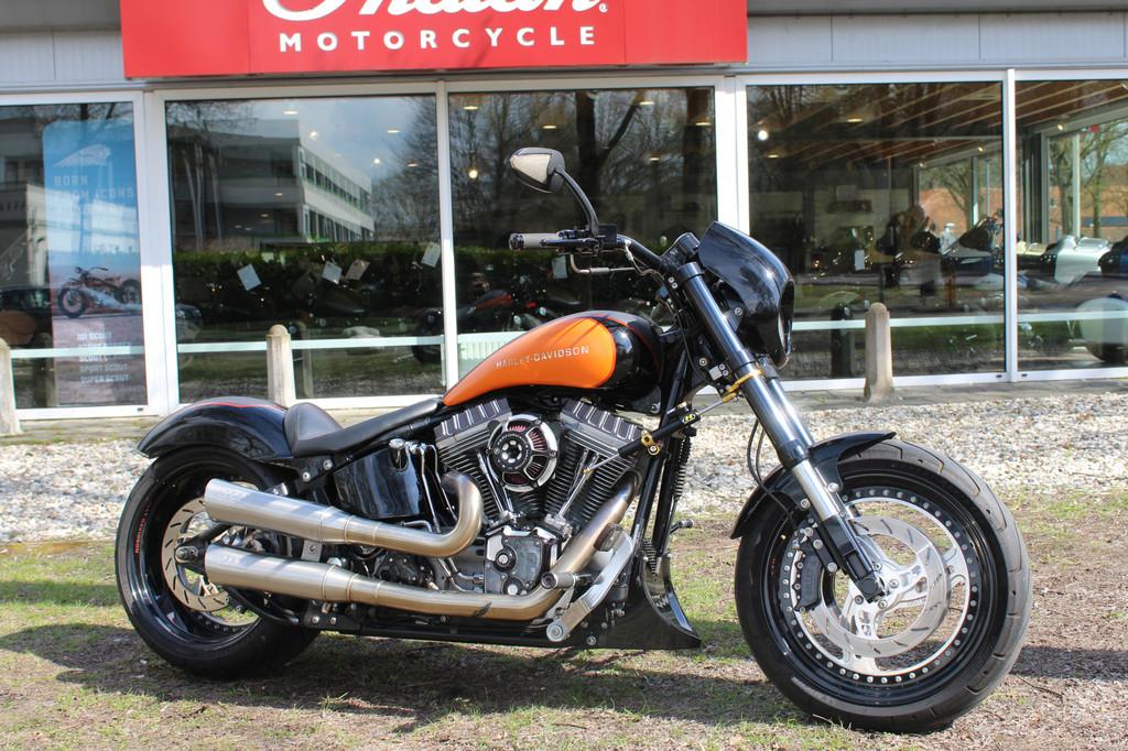 Harley-Davidson Softail FXST Softail Special custom bike
