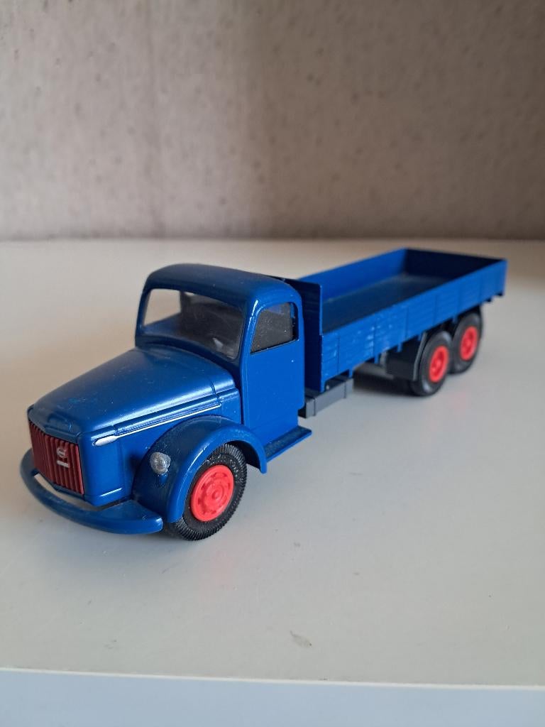 Volvo Titan, Ophalen of Verzenden, Zo goed als nieuw, Bus of Vrachtwagen, Conrad