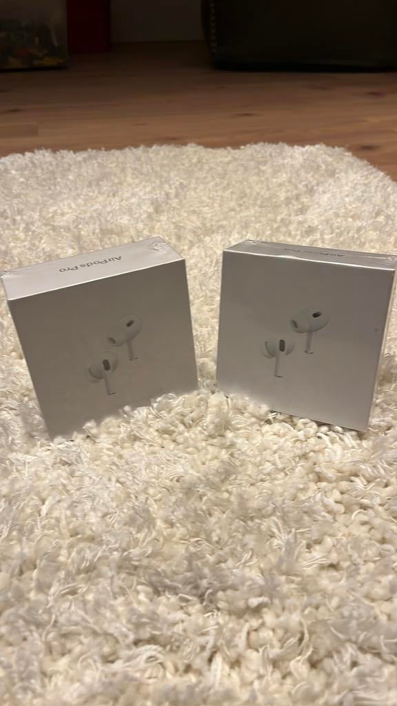 Airpods pro 2 x2 mogen voor een prikkie weg, Ophalen of Verzenden, Zo goed als nieuw