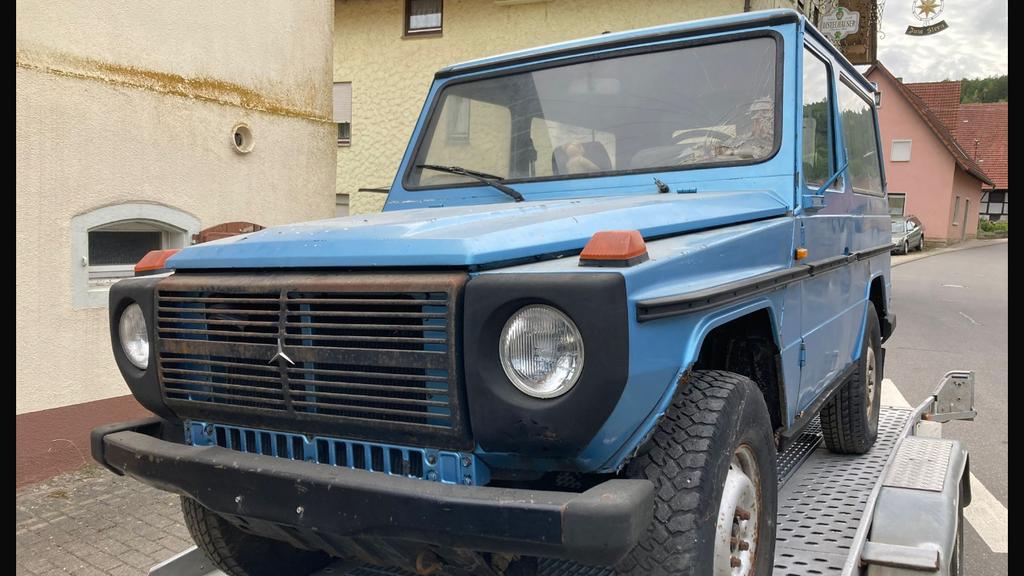 Mercedes G-240 uit 1985 .Bieden vanaf 15.000.EU, 4 cilinders, G-Klasse, Blauw, 1900 kg