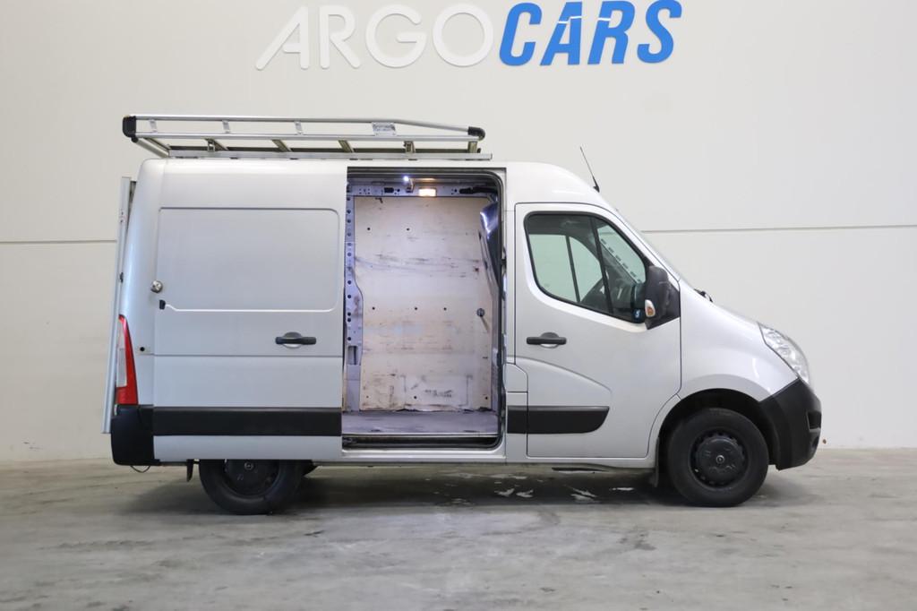 Opel Movano 2.3 CDTI CAMERA IMPERiAAL SCHADE ACHTERDEUREN AI, Stof, Gebruikt, 4 cilinders, 2299 cc