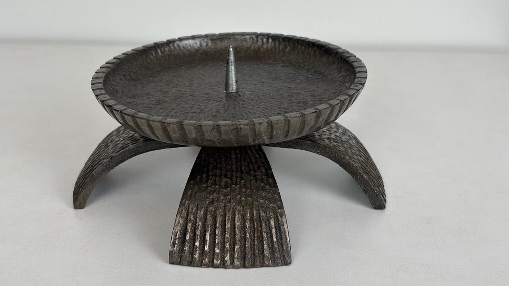 Vintage antraciet metaal Brutalist kandelaar Japans design, Antiek en Kunst, Ophalen, Overige materialen