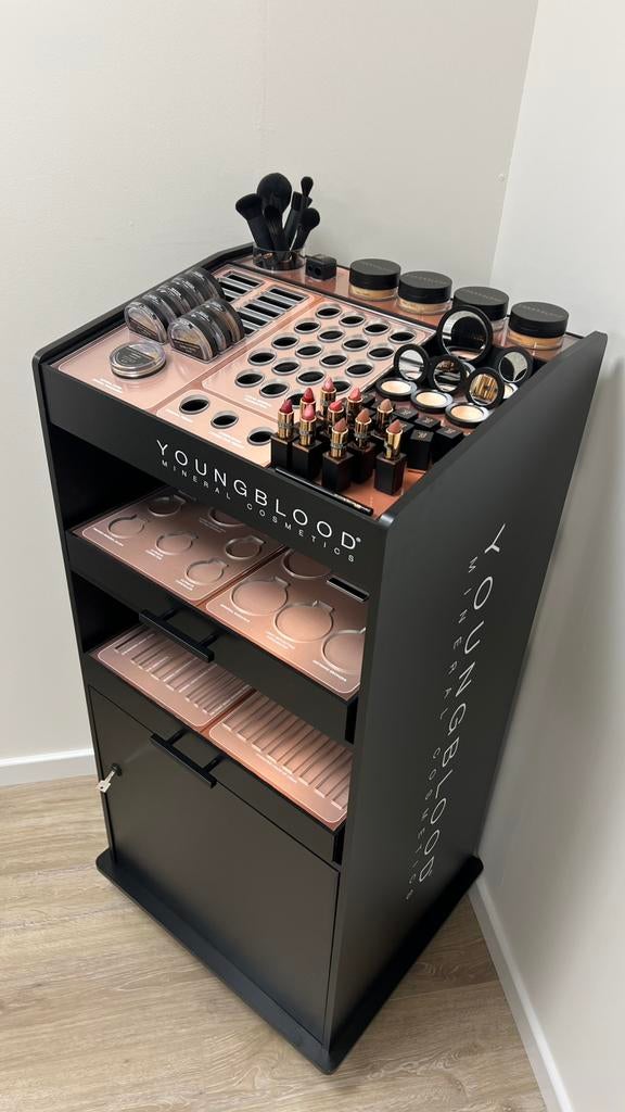 Youngblood display, Ophalen, Gehele gezicht, Zwart, Zo goed als nieuw