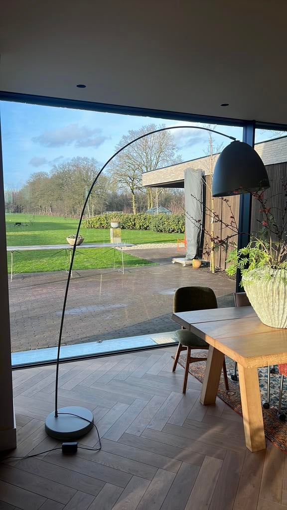 Booglamp Vandeheg, concrete sun booglamp, Ophalen, Gebruikt, Metaal, 150 tot 200 cm