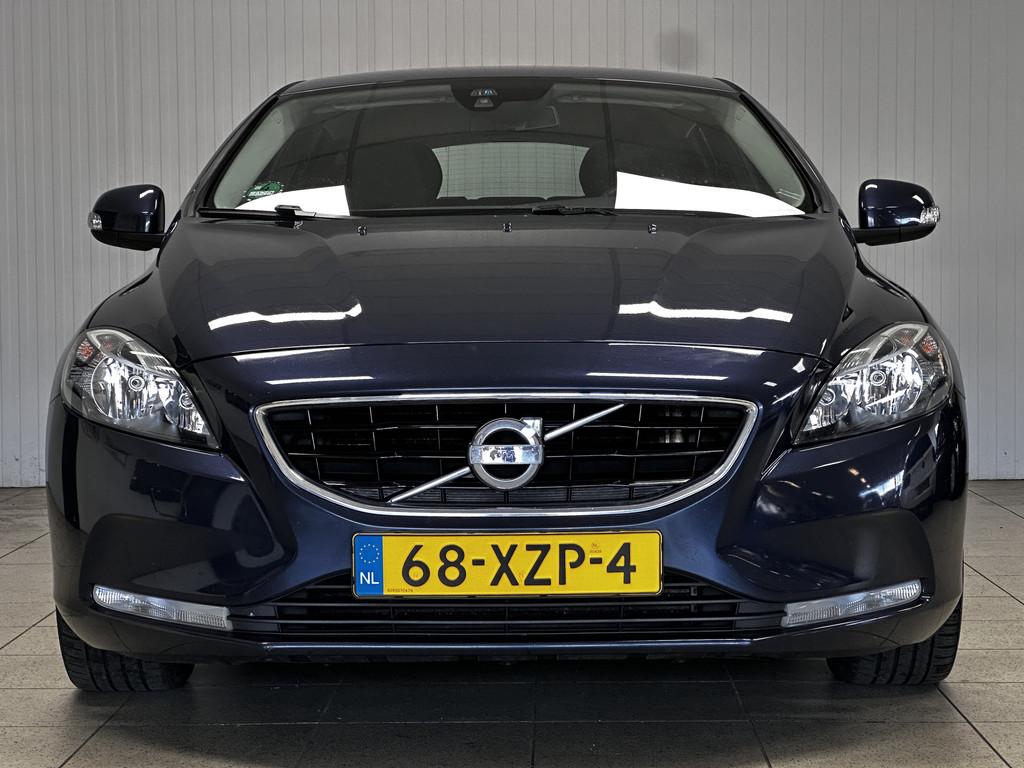 Volvo V40 1.6 D2 Kinetic/ D-Riem Verv 172.000KM!/ Camera/ 16, Voorwielaandrijving, Euro 5, Gebruikt, Zwart