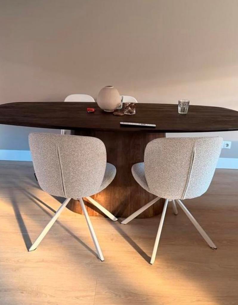 2 wood stoelen, Huis en Inrichting, Ophalen, Zo goed als nieuw, Twee