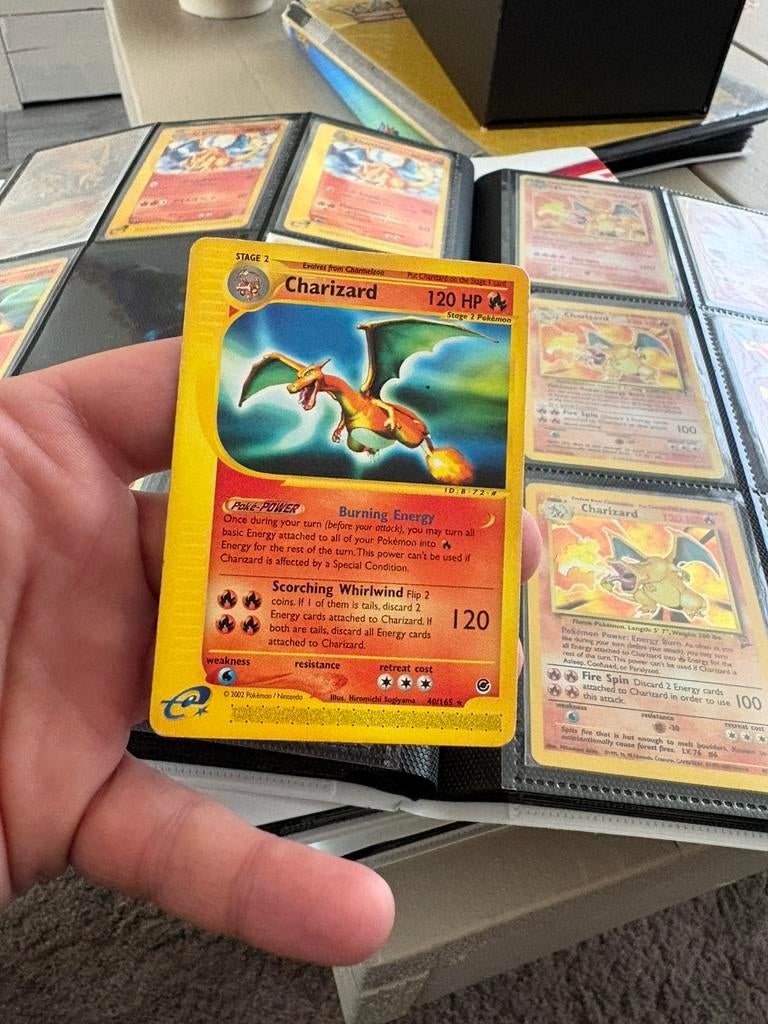 Charizard expedition, Ophalen of Verzenden, Zo goed als nieuw, Meerdere kaarten, Foil