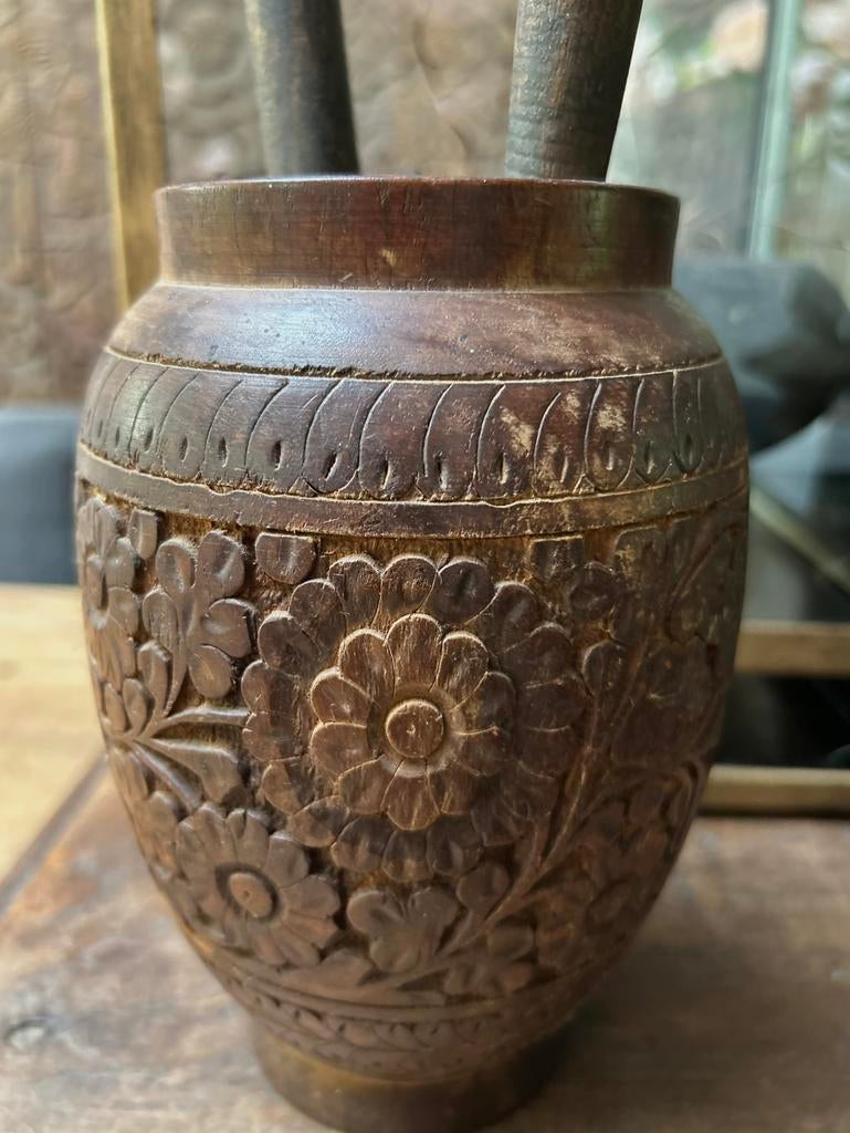 Houtgestoken vaasje India Nepal oosters sober, Antiek en Kunst, Ophalen of Verzenden