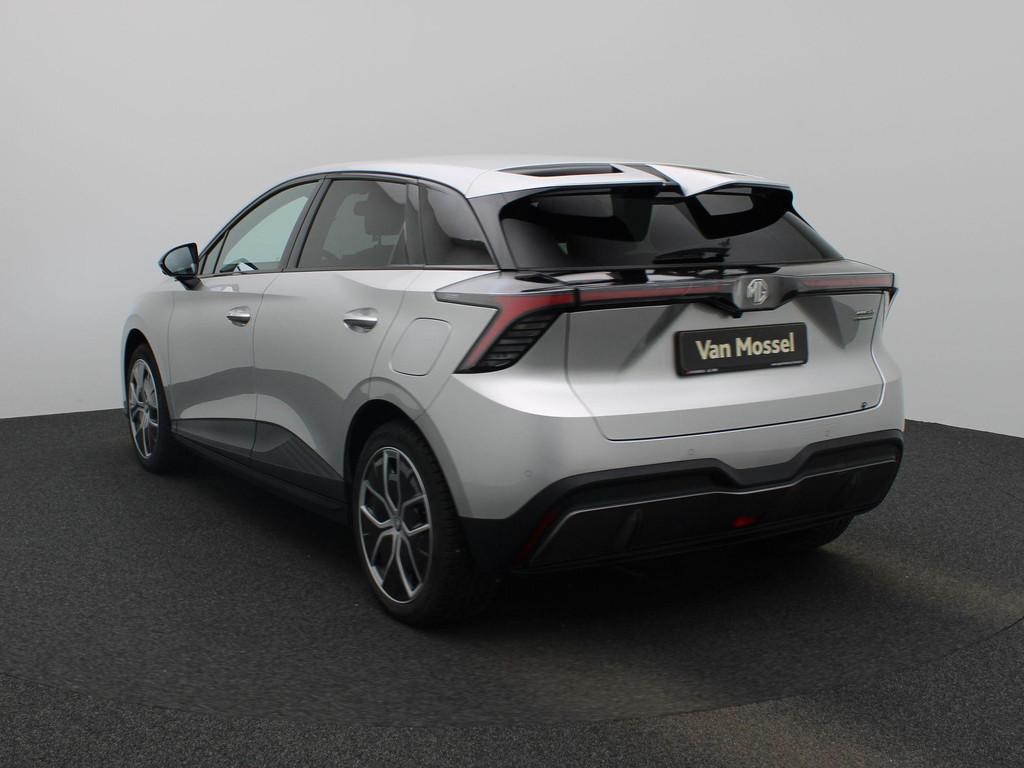 MG MG4 64 kWh Luxury | Apple/Carplay | Camera | Parkeersenso, Auto's, MG, Automaat, 12 maanden, Gebruikt, 1675 kg