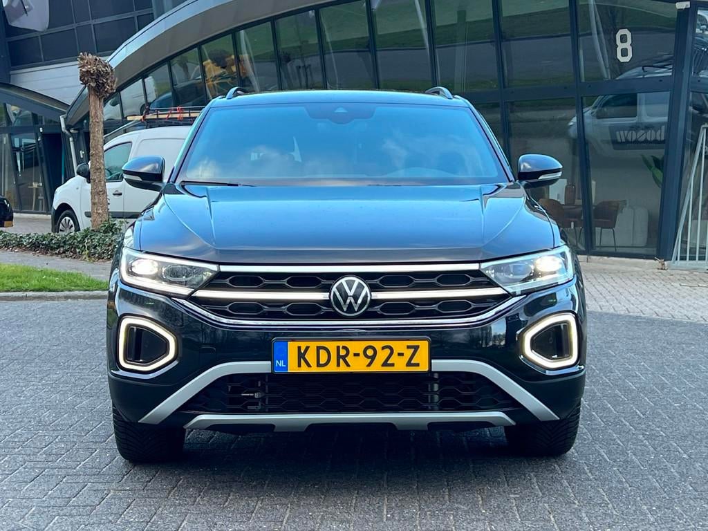 Volkswagen T-ROC 1.5 TSI Style DSG-7 LED NAVI!, Stof, 1498 cc, 4 cilinders, 150 pk