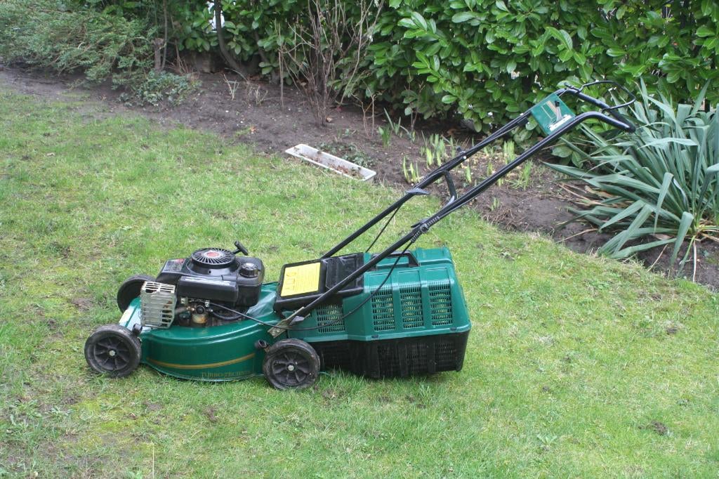 Goede, sterke benzine grasmaaier, Ophalen, Cirkelmaaier, Gebruikt, Opvangbak