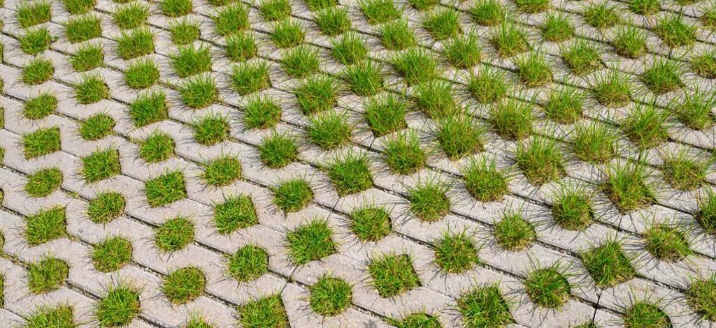 Grastegels gezocht beton of kunststof, Tuin en Terras, Tegels en Klinkers, Ophalen of Verzenden, Zo goed als nieuw, Beton, Klinkers