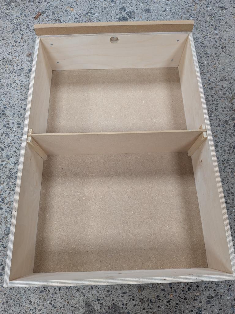 onderschuiflades bed, Ophalen, Zo goed als nieuw