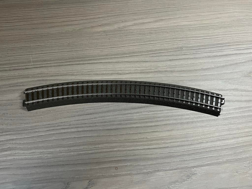 Märklin C-rail gebogen rail 24430, Wisselstroom, Rails, Ophalen of Verzenden, Zo goed als nieuw