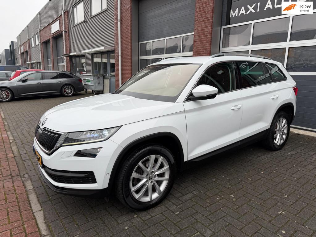Skoda KODIAQ 1.4 TSI 4x4 7p. LED ACC PDC Trekhaak 360 Camera, Automaat, Gebruikt, 4 cilinders, 7 stoelen