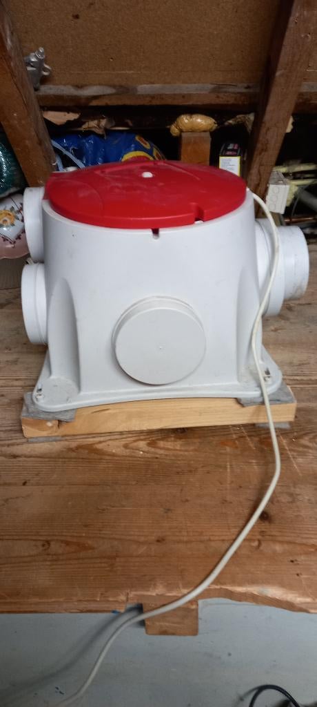 Ventilatorbox, Doe-het-zelf en Verbouw, Ventilatie en Afzuiging, Ophalen, Zo goed als nieuw, Afzuiger