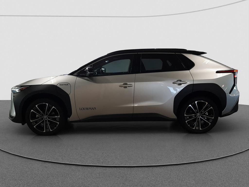 Toyota Bz4x Premium 4WD 71 kWh Panoramadak | AWD | 20 Inch |, Automaat, 12 maanden, Gebruikt, 750 kg