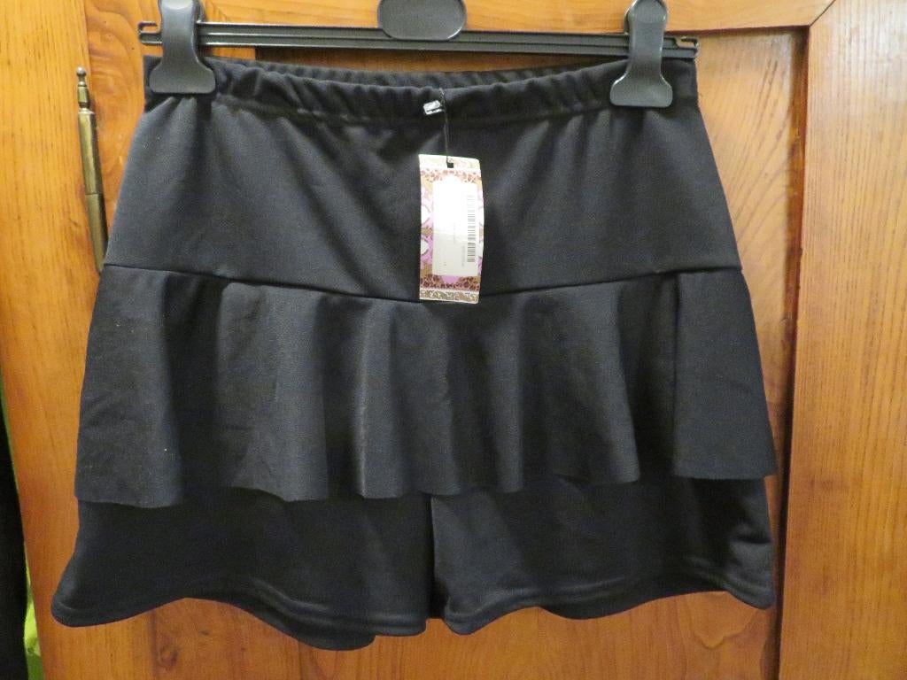 Dames sport rokbroekje Hockey nieuw maat 42 Boohoo., Maat 42/44 (L), Nieuw, Ophalen of Verzenden, Boohoo