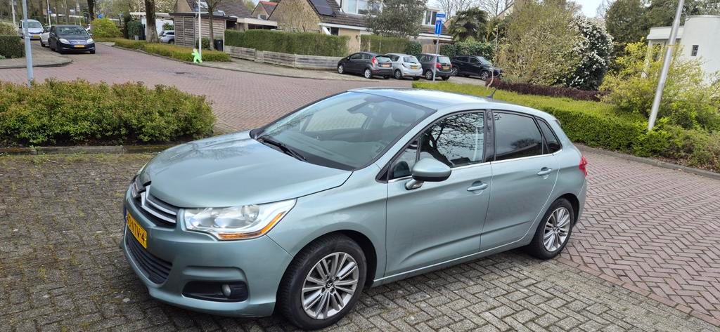 Citroën C4 1.6 VTI Berline 2010 erg nette auto!, Auto's, Citroën, Voorwielaandrijving, 1550 kg, 4 cilinders, Parkeersensor