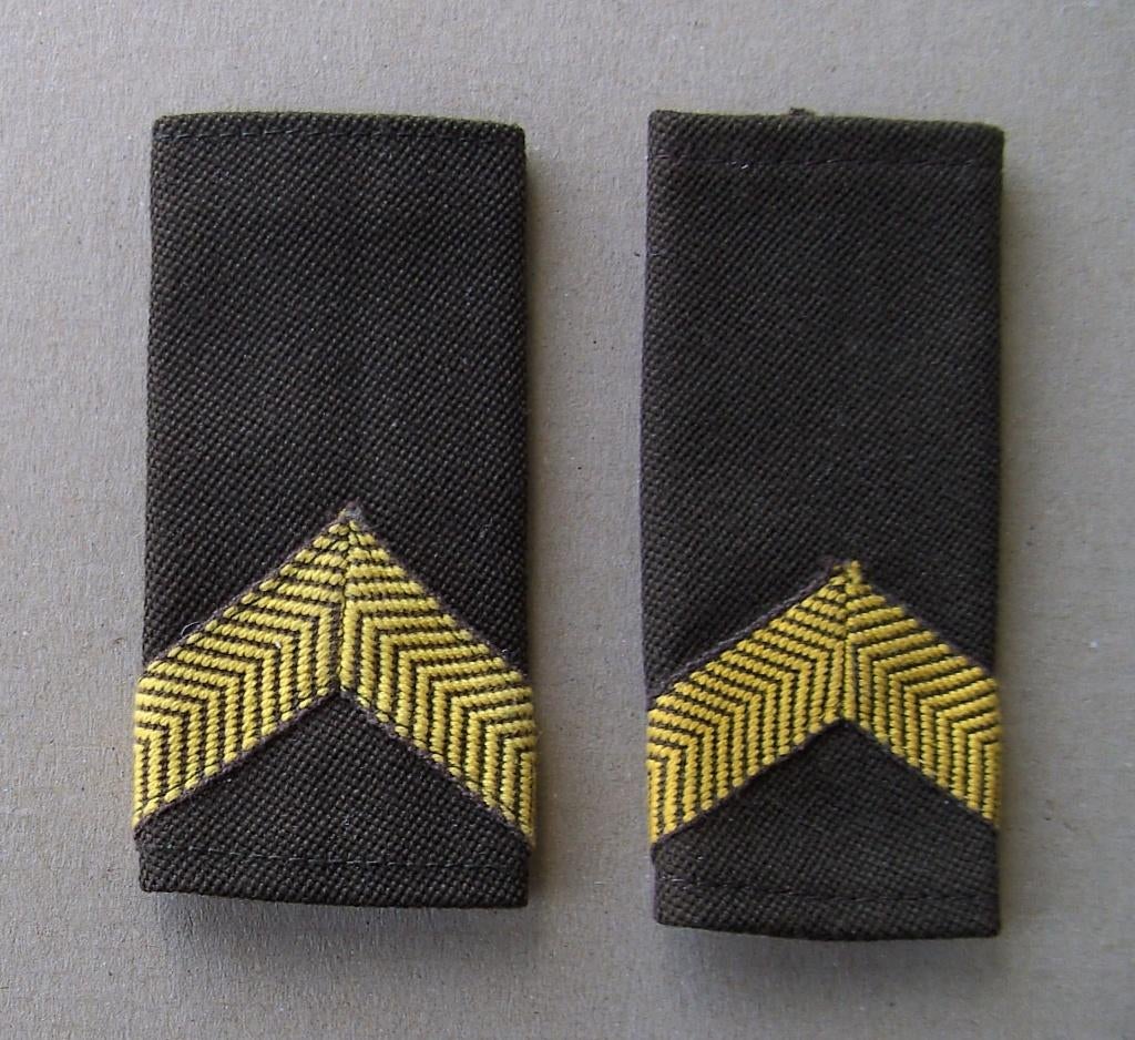 rangen overhemd DT-63 Korporaal, Ophalen of Verzenden, Landmacht, Nederland, Embleem of Badge