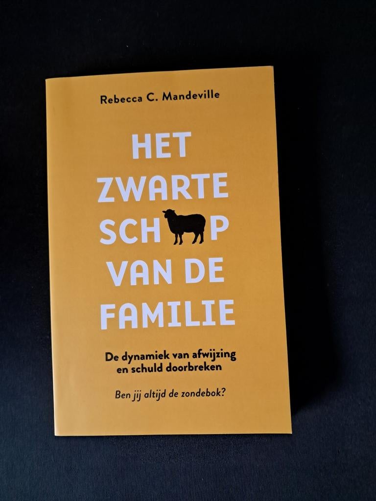 Het Zwarte Schaap van de Familie - Rebecca C. Mandeville, Ophalen of Verzenden
