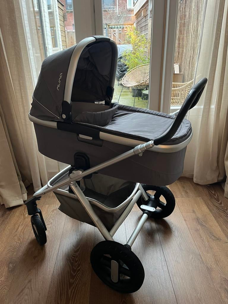 Kinderwagen Nuna 2 in 1 (Reiswieg + zitje), Gebruikt, Combiwagen, Verstelbare duwstang, Ophalen