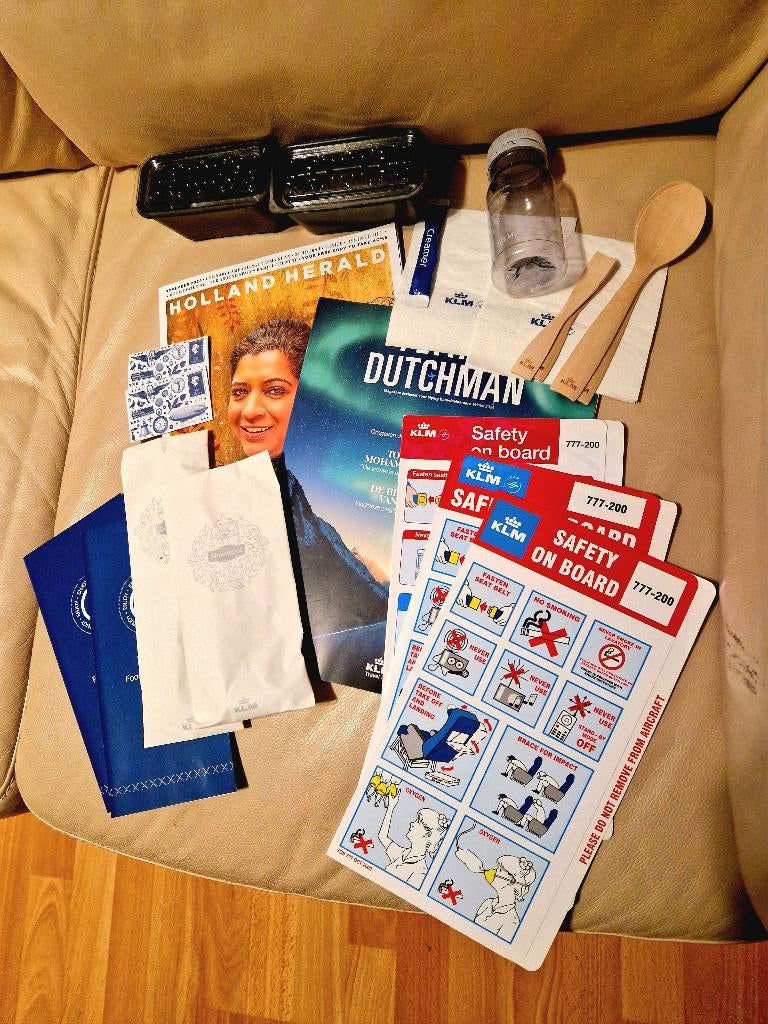 Grote KLM set inflight magazine, flying Dutchman, menus,, Verzamelen, Ophalen of Verzenden, Zo goed als nieuw, Overige typen