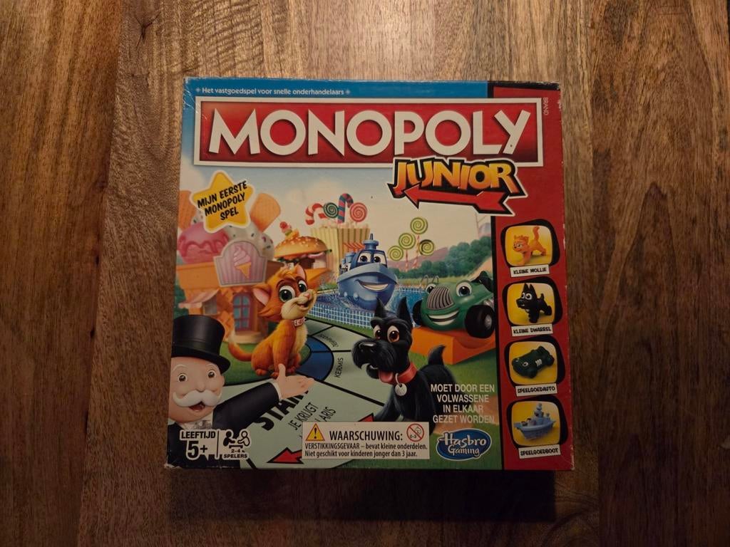 Monopoly junior, Hobby en Vrije tijd, Gezelschapsspellen | Bordspellen, Ophalen of Verzenden, Gebruikt
