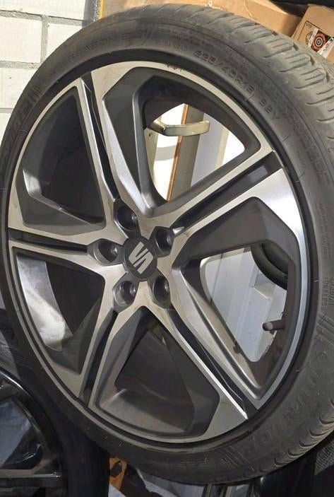 18 inch Seat Leon FR Velgen, Auto-onderdelen, Banden en Velgen, Ophalen, 18 inch, Velg(en), All Season