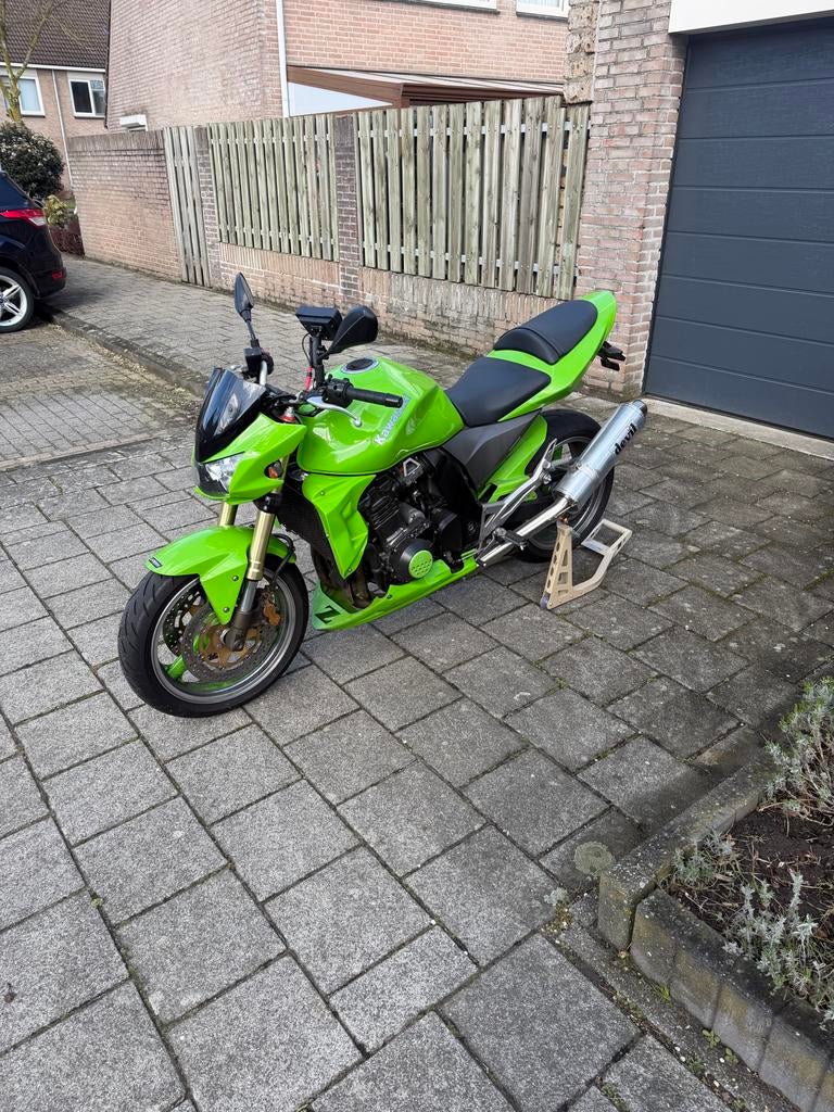 Kawasaki Z1000, Motoren, Sportuitlaat, 4 cilinders, Particulier, Meer dan 35 kW