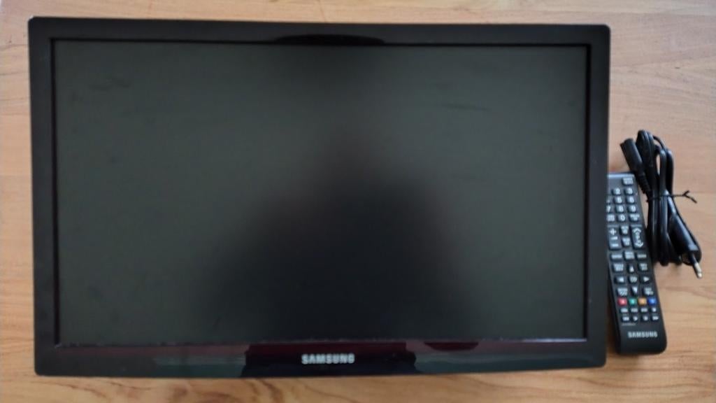 Samsung 19 inch LED TV UE19ES4000WXZG met muurbeugel, 50 Hz, HD Ready (720p), Ophalen of Verzenden, Samsung
