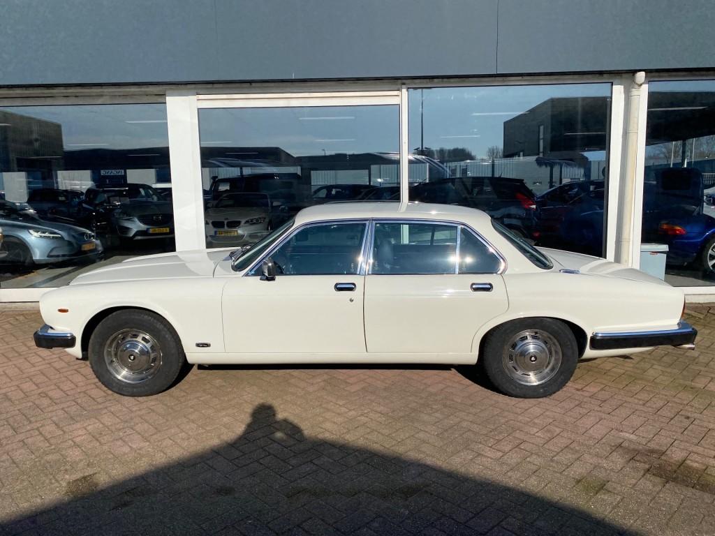 Jaguar XJ-6 4.2 Series III Sovereign AUT. AIRCO NL-auto 166., Auto's, Automaat, Achterwielaandrijving, Overige kleuren, Origineel Nederlands