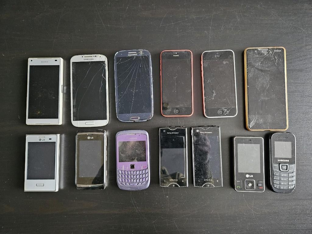 Partij oude telefoons – 13 stuks – enkele werkend, Gebruikt, Overige modellen, 3 tot 6 megapixel, Ophalen of Verzenden