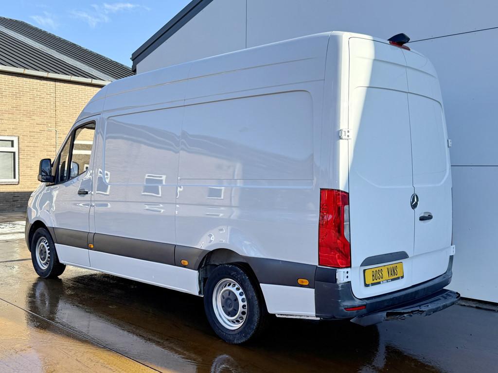 Mercedes-Benz Sprinter 314 2.2 CDI Automaat L2H2 MBUX Climat, Stof, Gebruikt, Zwart, 2000 kg