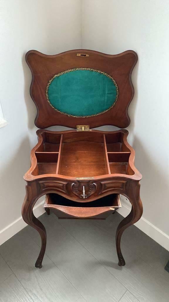 Antieke naaitafel, Ophalen of Verzenden