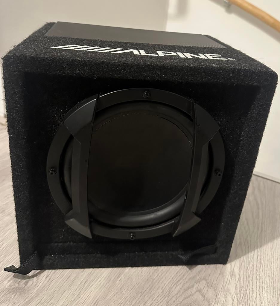 Alpine SWE-815 Actieve Subwoofer Krachtige Bass, Auto diversen, Autospeakers, Ophalen of Verzenden, Zo goed als nieuw