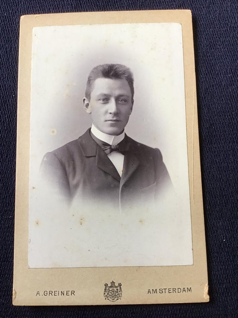 CDV, Jongeman, ALBERT GREINER, AMSTERDAM, Carte de Visite 2, Ophalen of Verzenden, Voor 1940, Gebruikt, Foto