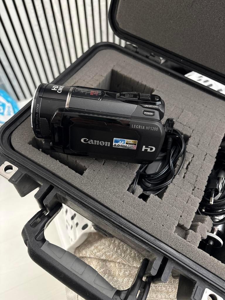 Canon Legria HF S200 Full HD Camcorder met Koffer, Full HD, Canon, Zo goed als nieuw, Camera
