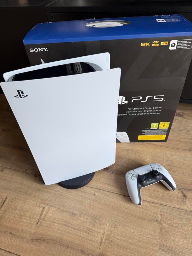 PlayStation 5 digital + controller en spellen, Spelcomputers en Games, Spelcomputers | Sony PlayStation 5, Ophalen, Zo goed als nieuw