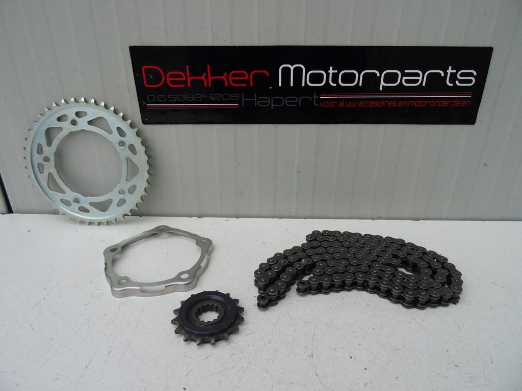 Originele Ketting + Tandwielen Yamaha YZF R1 2015-2025 Nieuw, -, -, Nieuw, Ophalen of Verzenden