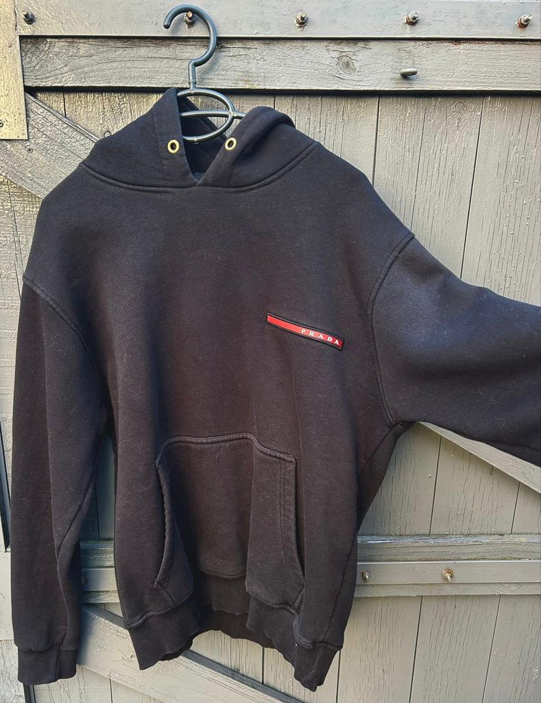 Zwarte Prada hoodie met cappuchion maat M, Ophalen of Verzenden, Zo goed als nieuw