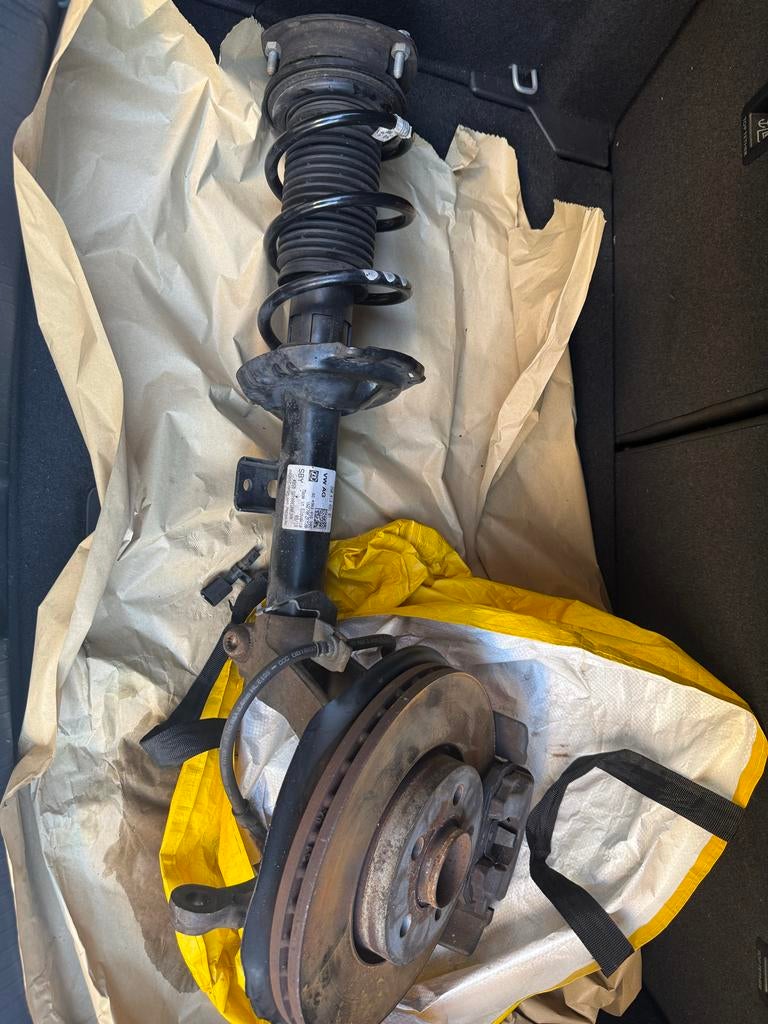 Complete veerpoot 2g volkswagen polo rechts 2Q0413.031BT, Ophalen of Verzenden, Gebruikt, Volkswagen