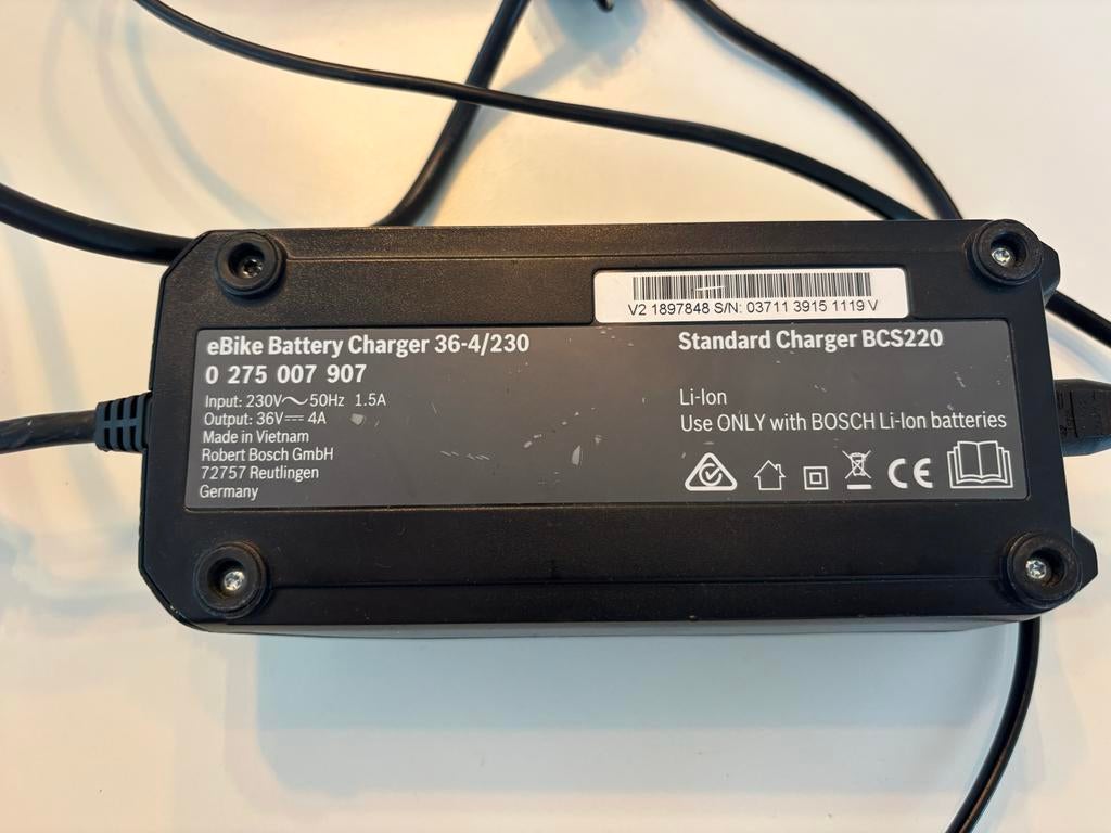 Bosch eBike Acculader 36V/4A - Standaard Lader BCS220, Ophalen of Verzenden, Gebruikt